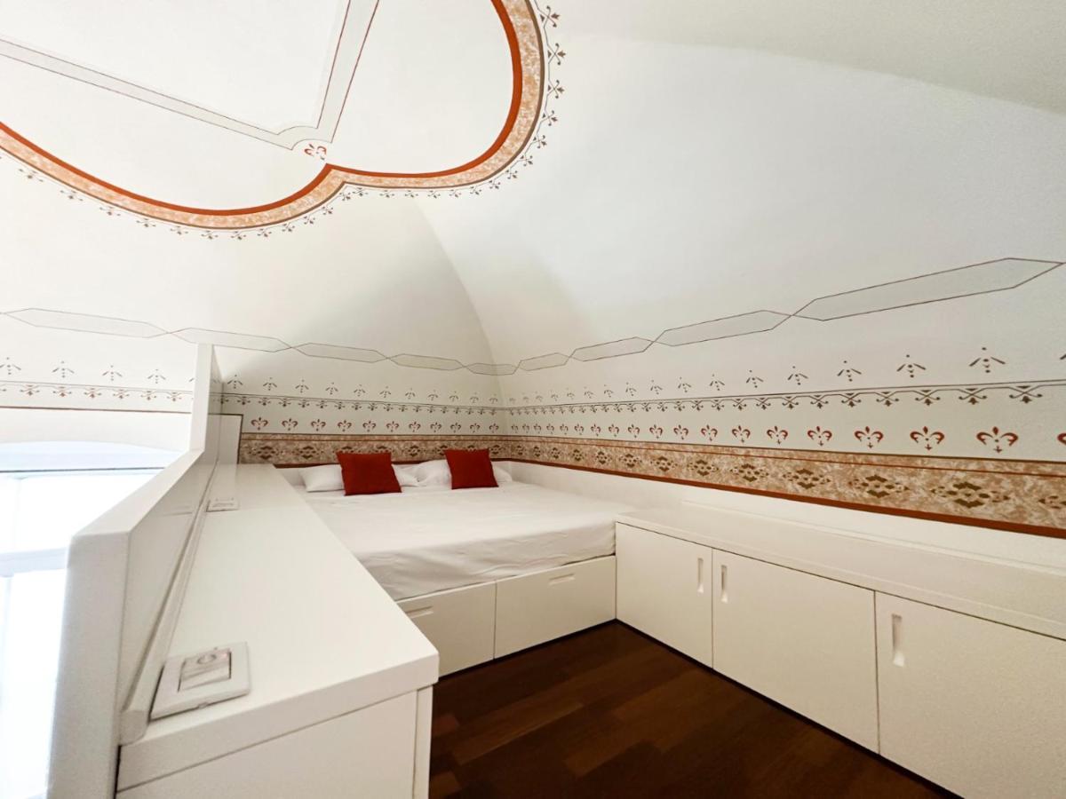 Visconti 89-Duplex Suite 바리 외부 사진